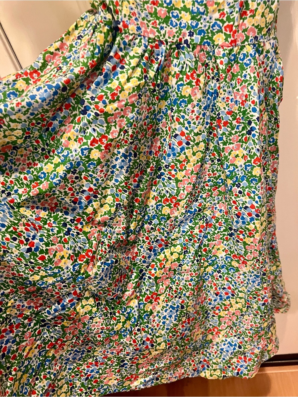 Retrolicious Floral Dress in White, Green, Red, Blue, Yellow - Picture 3 of 4